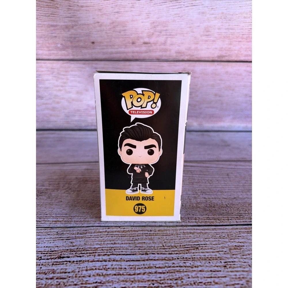 David Rose 975 Funko Pop Schitts Creek New Damage Box